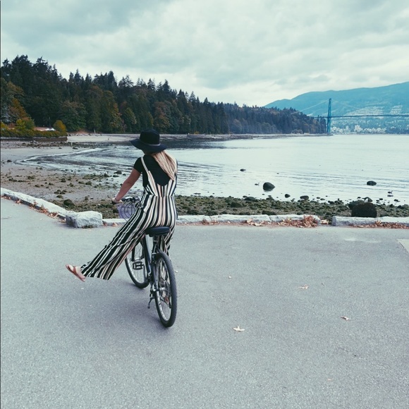 Striped jumpsuit - Picture 2 of 2